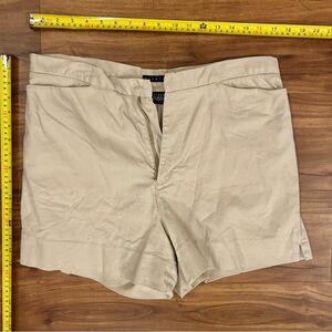 Hillard & Hanson Stretchy Tan Flat Front Shorts